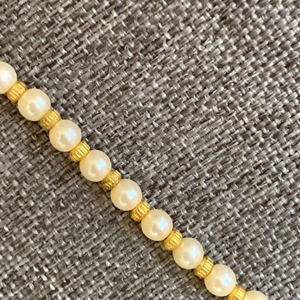 Marvella Vintage Mini Pearl Necklace